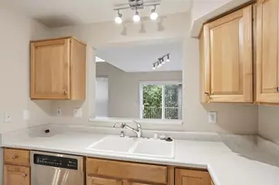 119 Hidden Ridge Ct, Highland Heights, KY 41076 - Photo 8
