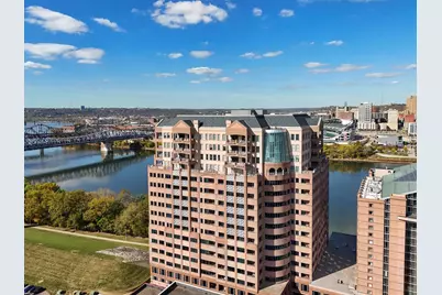 100 W Rivercenter Boulevard #PH3B, Covington, KY 41011 - Photo 2