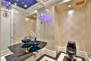 100 W Rivercenter Blvd, Covington, KY 41011 - Photo 30