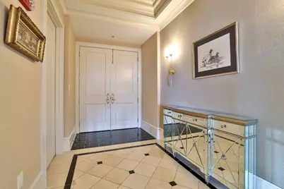 100 W Rivercenter Boulevard #PH3B, Covington, KY 41011 - Photo 6