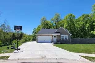 490 Eagle Creek Dr, Dry Ridge, KY 41035 - Photo 2