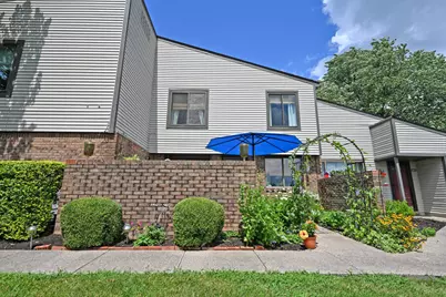 2802 Dry Ridge Court, Villa Hills, KY 41017 - Photo 2