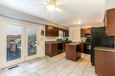 6049 Tosha Drive, Burlington, KY 41005 - Photo 4