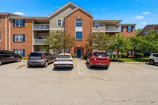 527 Ivy Ridge Dr, Newport, KY 41076 - Photo 1
