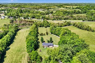 131 Hidden Hollow Dr, Falmouth, KY 41040 - Photo 2