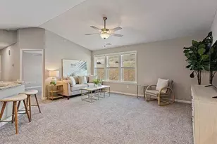 4728 Bentwood Hills Dr, Wilder, KY 41071 - Photo 2