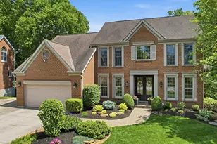 819 Twilight Dr, Crescent Springs, KY 41017 - Photo 2