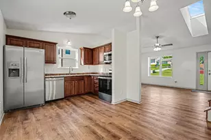 131 Hillwood Ct, Erlanger, KY 41018 - Photo 6