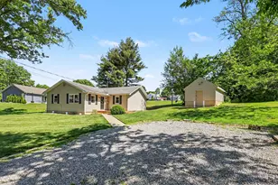 31 Central Ave, Walton, KY 41094 - Photo 2