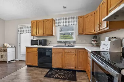 240 Brentwood Drive, Dry Ridge, KY 41035 - Photo 6