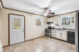 9031 Persimmon Grove Pike, Alexandria, KY 41001 - Photo 8