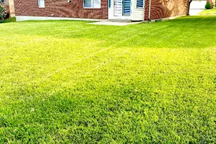 7607 Cloudstone Dr, Florence, KY 41042 - Photo 2