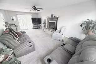 1896 Falcon Crest Cir, Hebron, KY 41048 - Photo 2