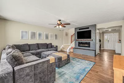 174 Ridgewood Drive, Alexandria, KY 41001 - Photo 2