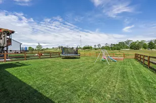 108 Arlington Ct, Williamstown, KY 41097 - Photo 2