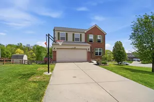 6308 Castleoak Dr, Florence, KY 41042 - Photo 2