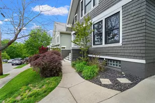 44 Woodland Pl, Fort Thomas, KY 41075 - Photo 2