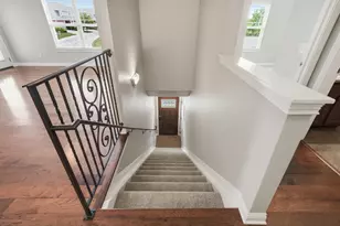 567 Riverpointe Dr, Dayton, KY 41074 - Photo 4