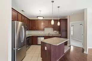567 Riverpointe Dr, Dayton, KY 41074 - Photo 10