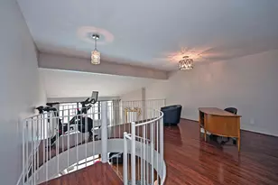 210 E 2nd St, Covington, KY 41011 - Photo 26