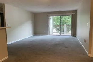 400 Lakeview Dr, Wilder, KY 41071 - Photo 2