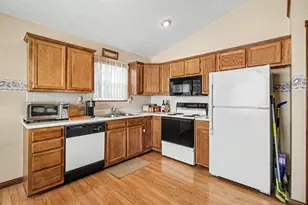 1506 Waterfall Way, Elsmere, KY 41018 - Photo 10