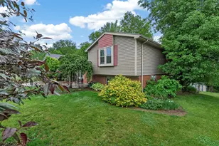 135 Brookwood Dr, Alexandria, KY 41001 - Photo 2