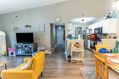 648 Friars Lane #10, Florence, KY 41042 - Photo 2
