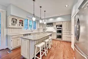 906 Squire Hill Ct, Crescent Springs, KY 41017 - Photo 10