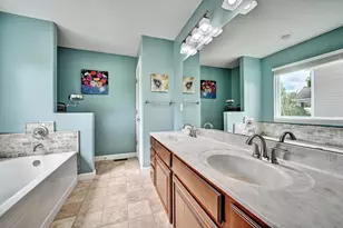 390 Molise Cir, Walton, KY 41094 - Photo 18