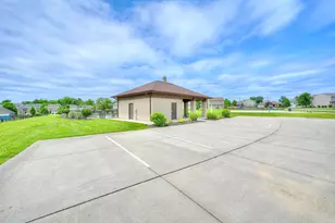390 Molise Cir, Walton, KY 41094 - Photo 34