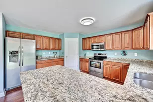 390 Molise Cir, Walton, KY 41094 - Photo 6