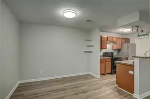 33 Rio Grande Cir, Florence, KY 41042 - Photo 6