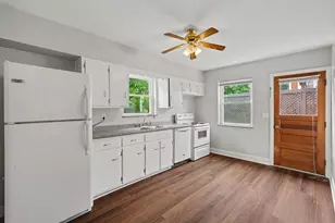 410 St Jude Cir, Florence, KY 41042 - Photo 6