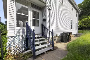 1105 McKinney Ave, Dayton, KY 41074 - Photo 2