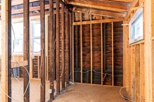 518 W 7th St, Covington, KY 41011 - Photo 8
