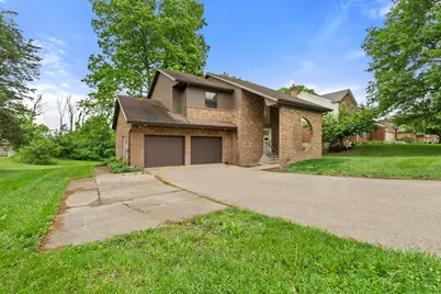 795 Elizabeth Drive, Florence, KY 41042 - Photo 2