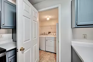 18 Highland Meadows Cir, Highland Heights, KY 41076 - Photo 12