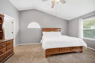 2037 Bluestem Dr, Burlington, KY 41005 - Photo 16