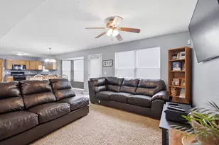 2037 Bluestem Dr, Burlington, KY 41005 - Photo 6