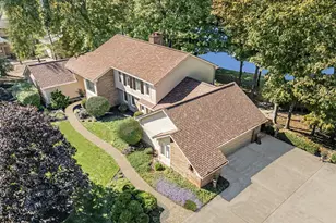 886 Squire Oaks Dr, Villa Hills, KY 41017 - Photo 2