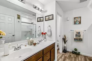 10494 Fairbourne Dr, Covington, KY 41015 - Photo 26