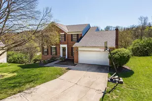 1967 Crescent Terrace, Crescent Springs, KY 41017 - Photo 2