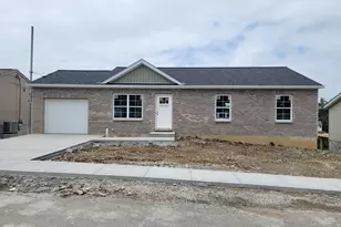 22 Nicholson Ave, Walton, KY 41094 - Photo 2