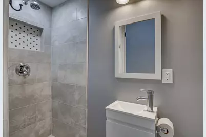 111 W 10th Street, Newport, KY 41071 - Photo 14