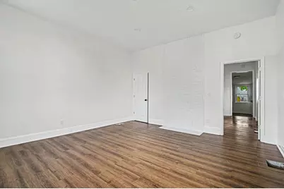 319 W 12th Street, Newport, KY 41071 - Photo 2