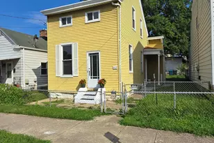 319 W 12th St, Newport, KY 41071 - Photo 2