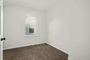 319 W 12th St, Newport, KY 41071 - Photo 8