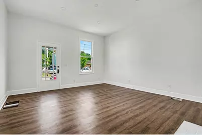 319 W 12th Street, Newport, KY 41071 - Photo 4