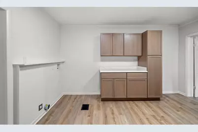 215 W 7th Street, Newport, KY 41071 - Photo 12